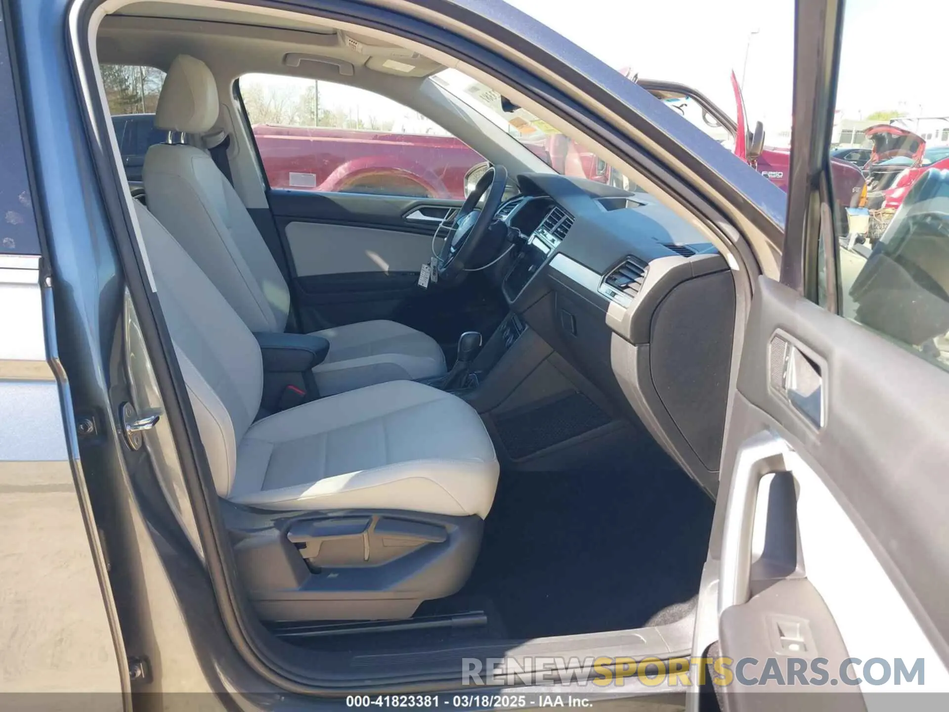 5 Photograph of a damaged car 3VV3B7AX8MM029357 VOLKSWAGEN TIGUAN 2021