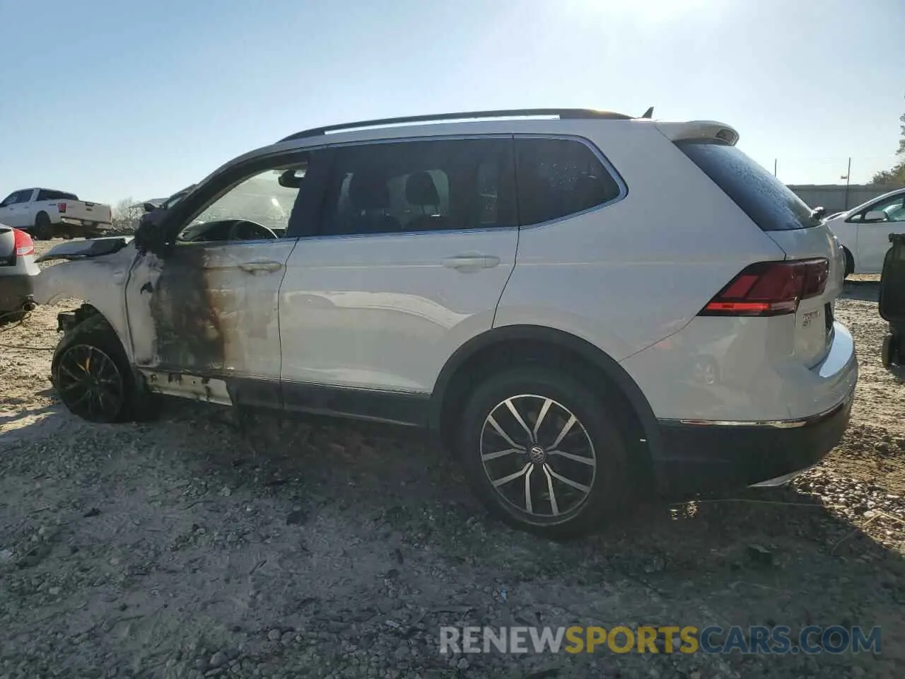 2 Photograph of a damaged car 3VV3B7AX8MM051312 VOLKSWAGEN TIGUAN 2021