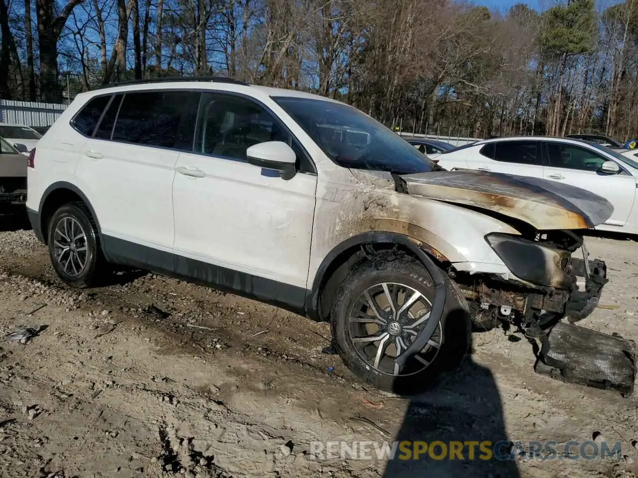 4 Photograph of a damaged car 3VV3B7AX8MM051312 VOLKSWAGEN TIGUAN 2021