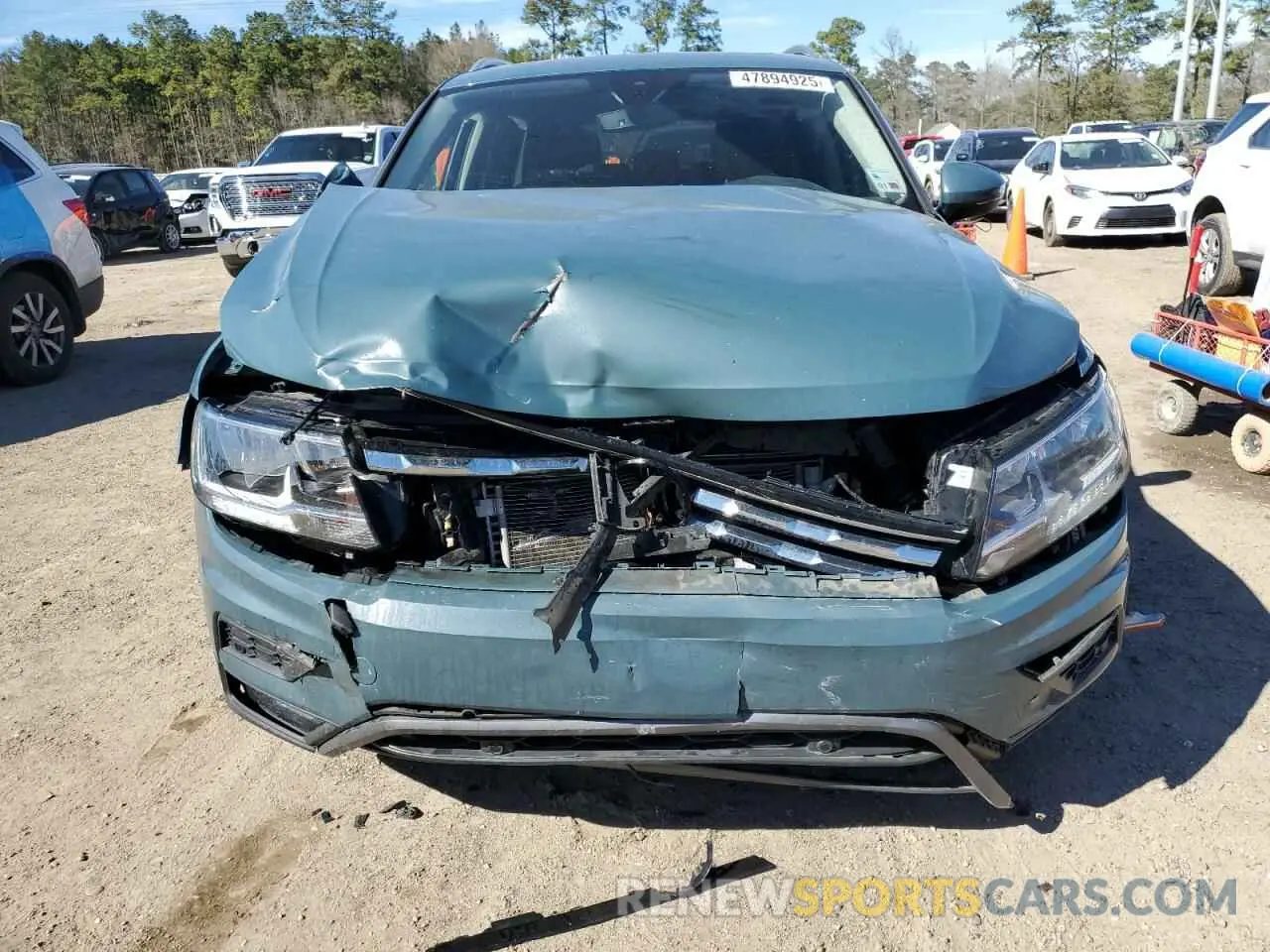 5 Photograph of a damaged car 3VV3B7AX8MM104042 VOLKSWAGEN TIGUAN 2021