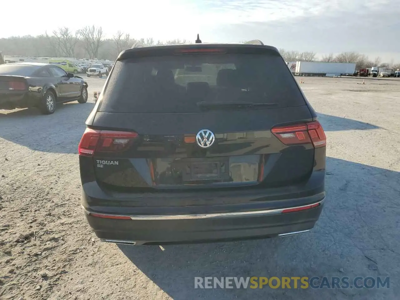 6 Photograph of a damaged car 3VV3B7AX8MM130611 VOLKSWAGEN TIGUAN 2021