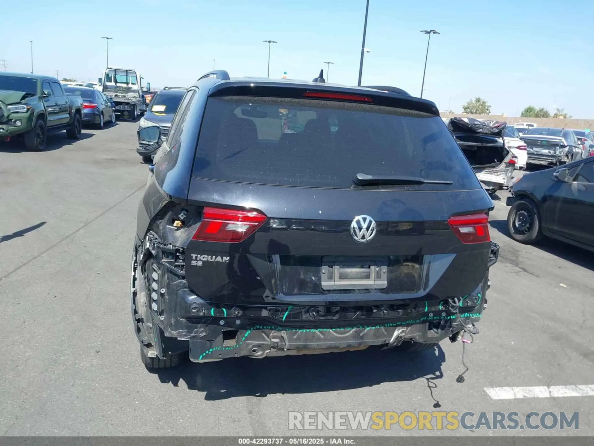 6 Photograph of a damaged car 3VV3B7AX8MM158344 VOLKSWAGEN TIGUAN 2021