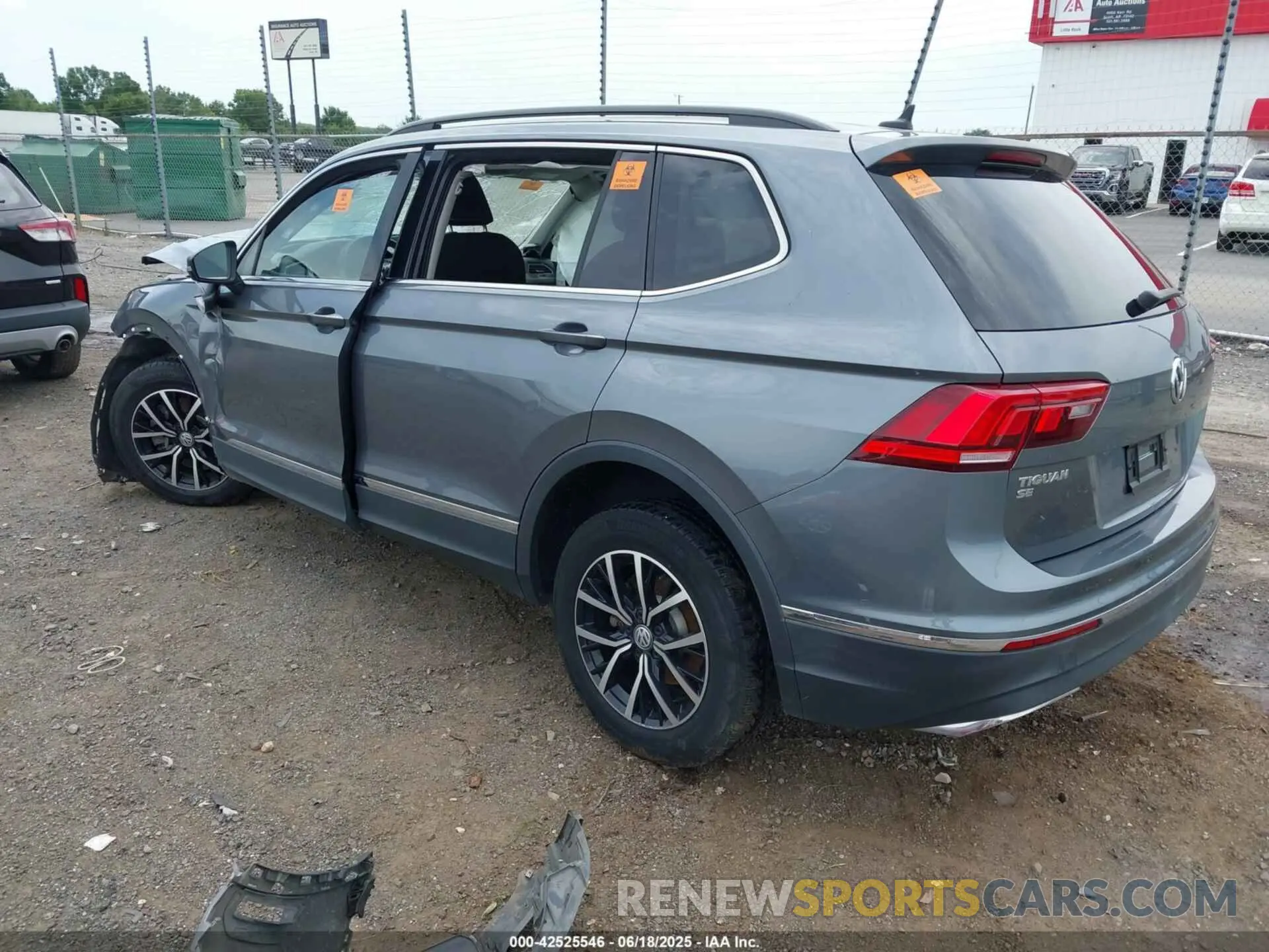 3 Photograph of a damaged car 3VV3B7AX8MM159316 VOLKSWAGEN TIGUAN 2021
