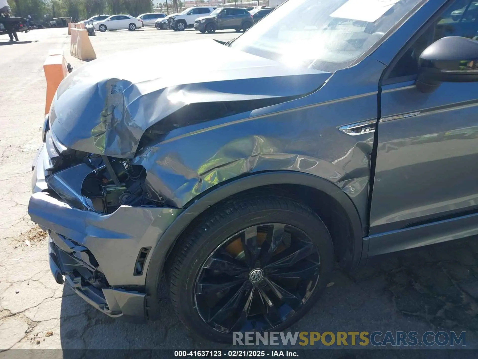 6 Photograph of a damaged car 3VV3B7AX9MM007822 VOLKSWAGEN TIGUAN 2021