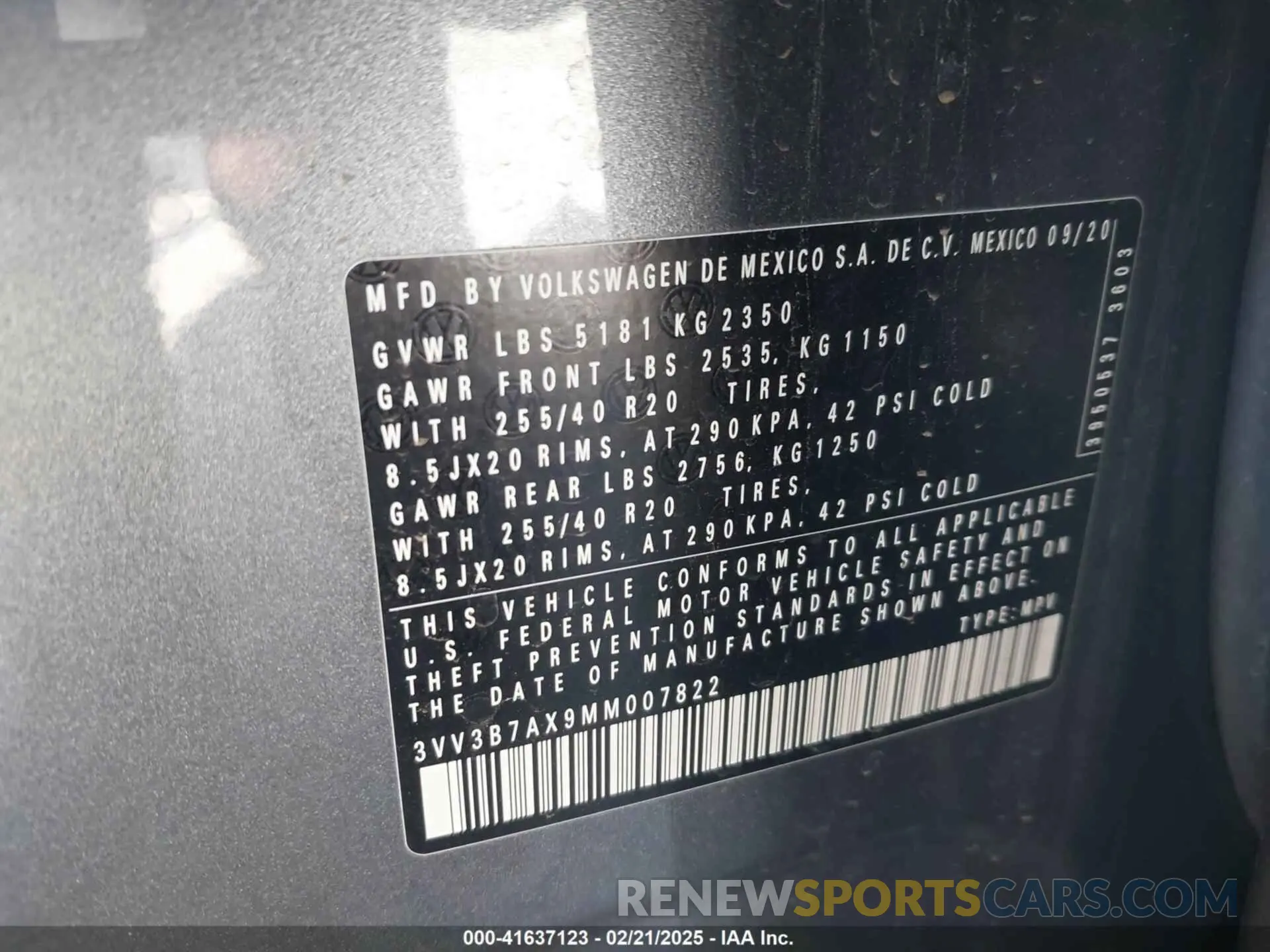 9 Photograph of a damaged car 3VV3B7AX9MM007822 VOLKSWAGEN TIGUAN 2021