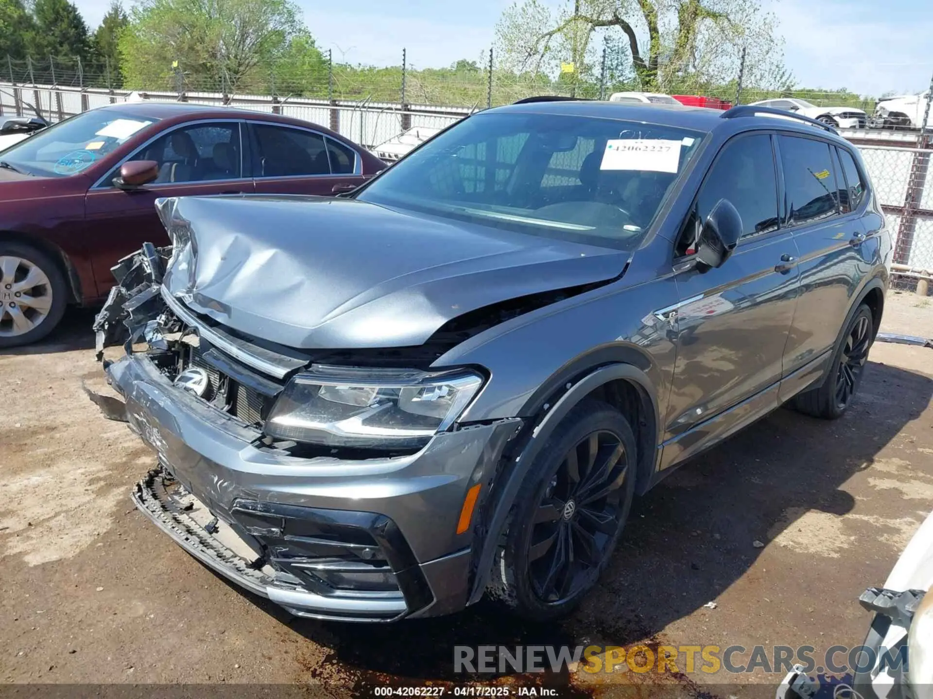 2 Photograph of a damaged car 3VV3B7AX9MM020165 VOLKSWAGEN TIGUAN 2021