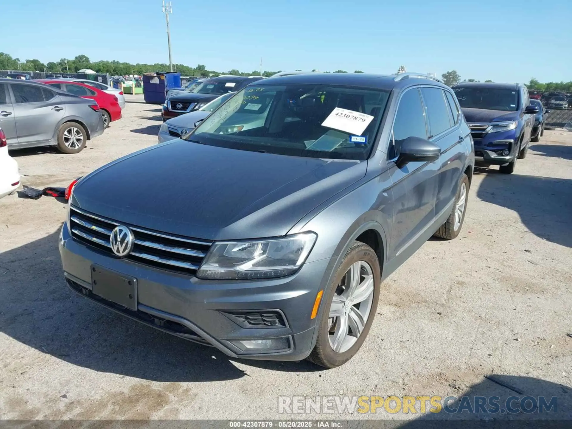 2 Photograph of a damaged car 3VV3B7AX9MM024121 VOLKSWAGEN TIGUAN 2021