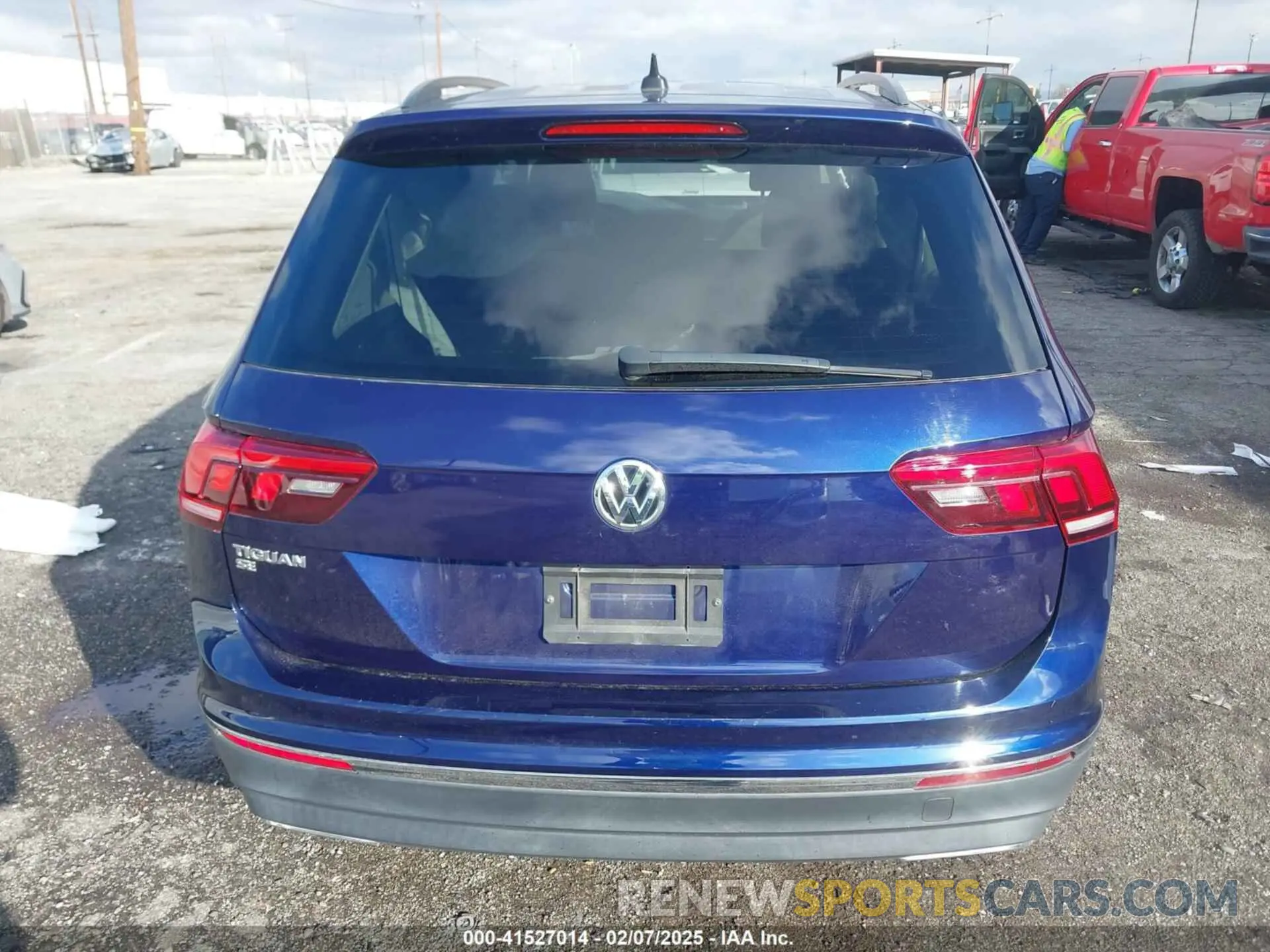 16 Photograph of a damaged car 3VV3B7AX9MM051125 VOLKSWAGEN TIGUAN 2021