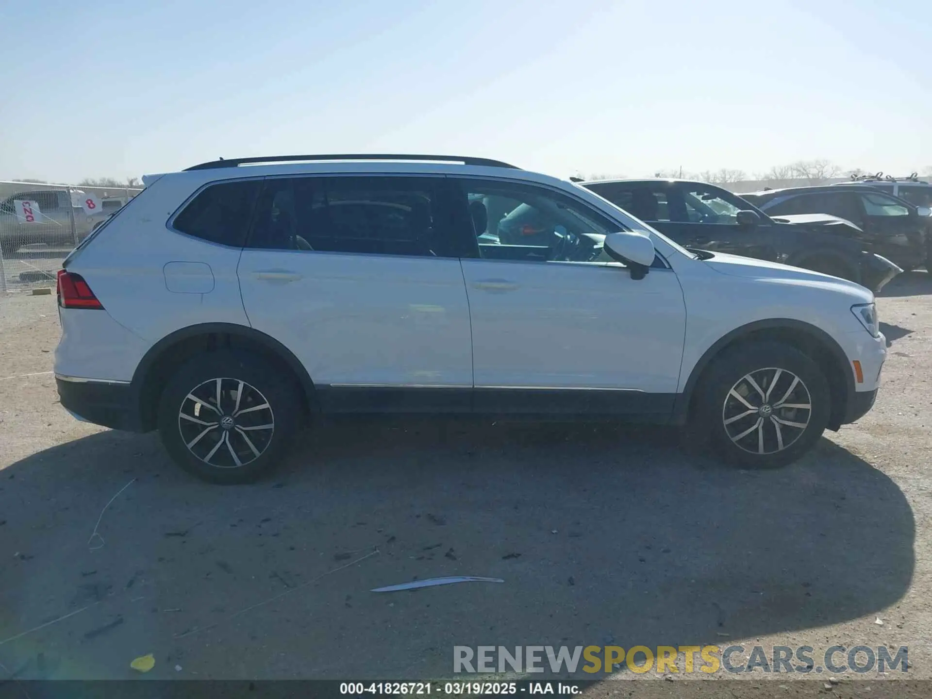 13 Photograph of a damaged car 3VV3B7AX9MM051920 VOLKSWAGEN TIGUAN 2021