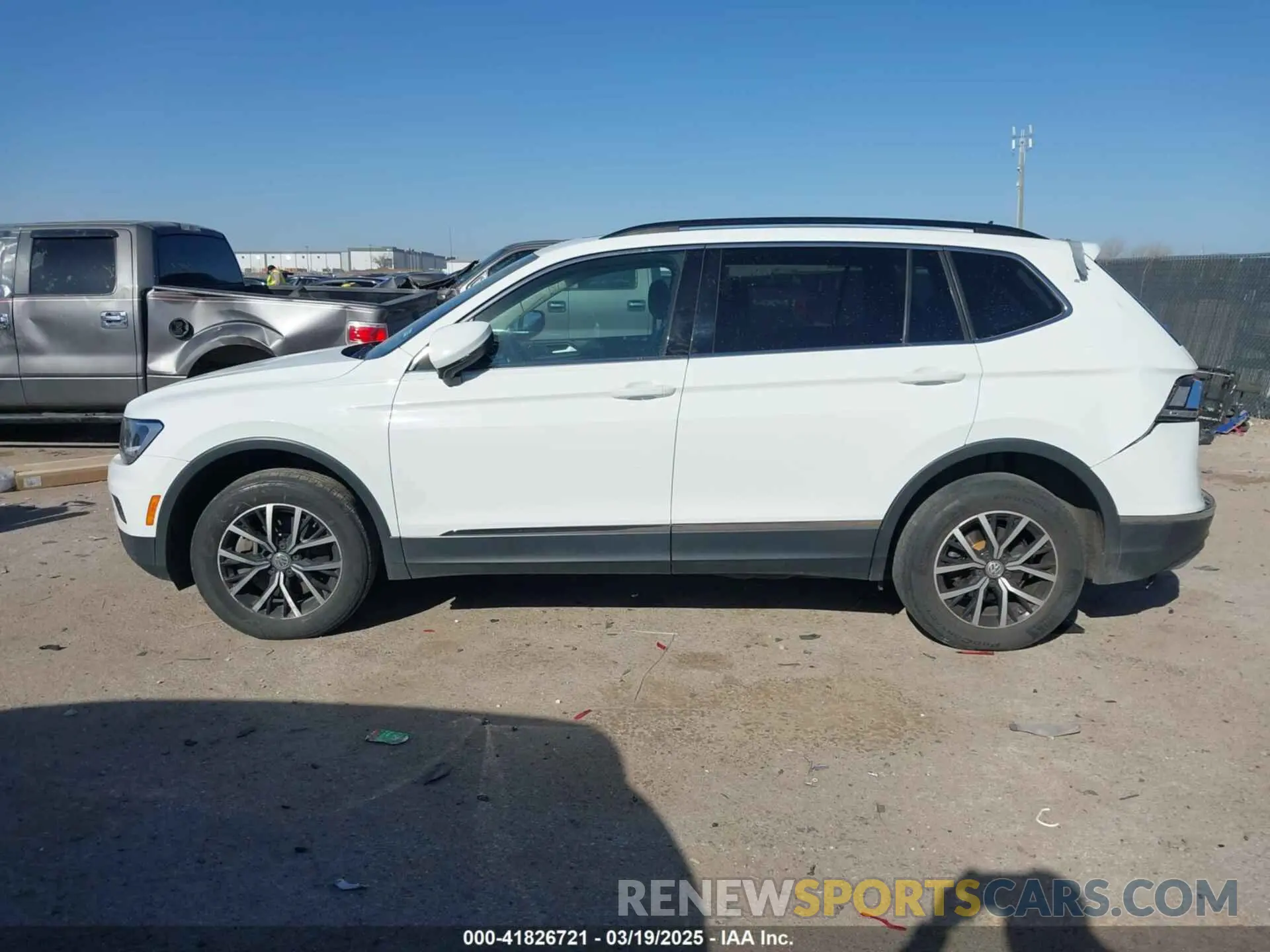 14 Photograph of a damaged car 3VV3B7AX9MM051920 VOLKSWAGEN TIGUAN 2021