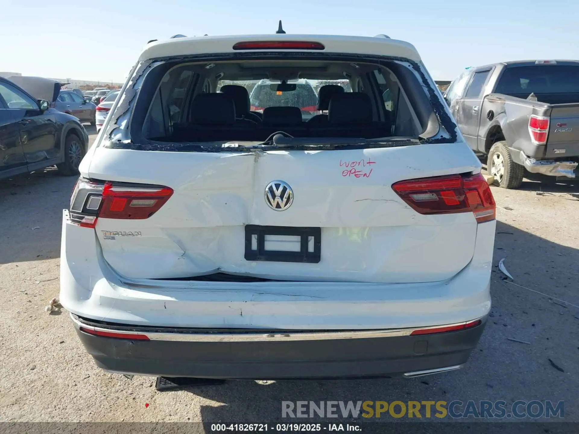 16 Photograph of a damaged car 3VV3B7AX9MM051920 VOLKSWAGEN TIGUAN 2021