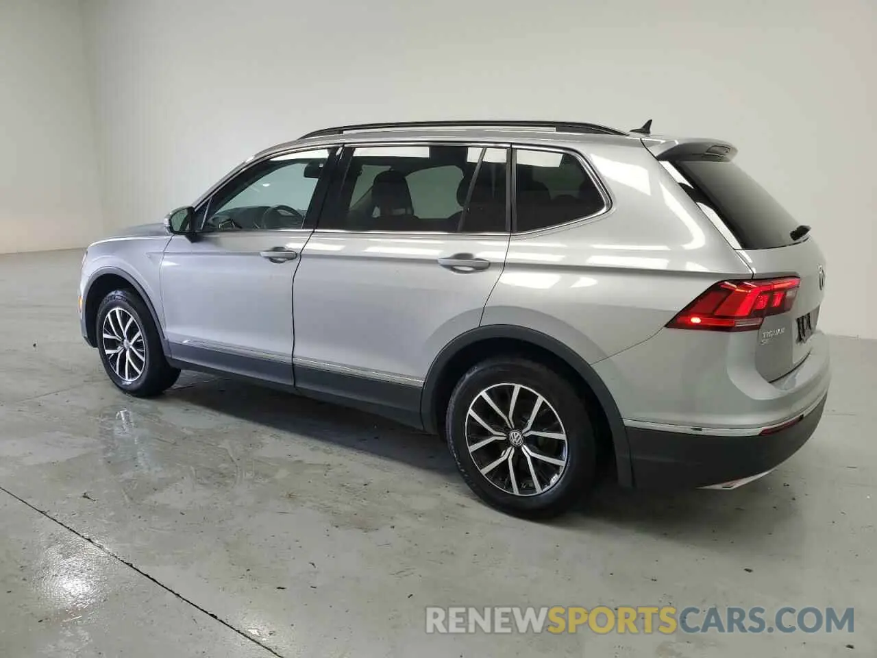 2 Photograph of a damaged car 3VV3B7AX9MM078843 VOLKSWAGEN TIGUAN 2021