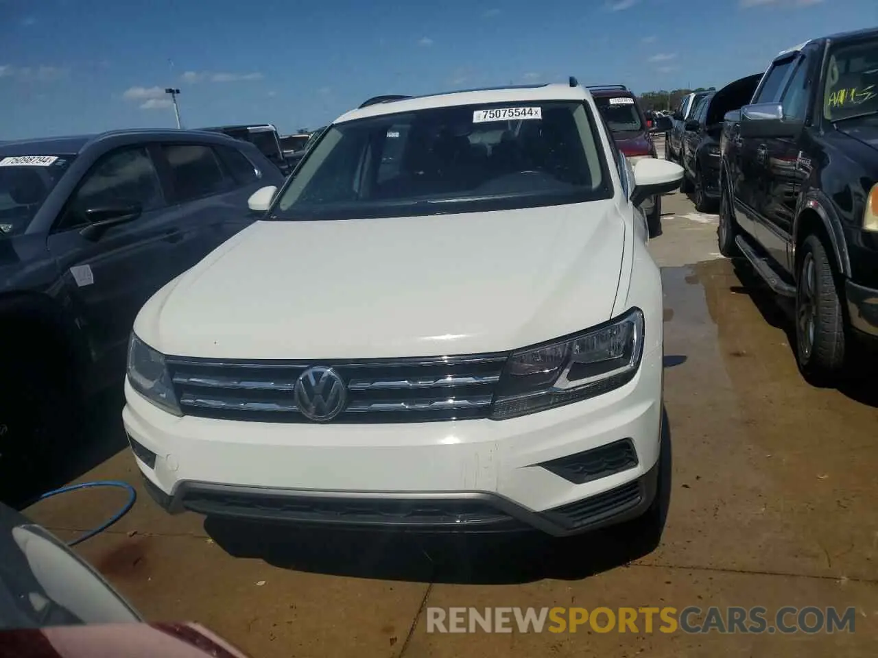 5 Photograph of a damaged car 3VV3B7AXXMM111588 VOLKSWAGEN TIGUAN 2021