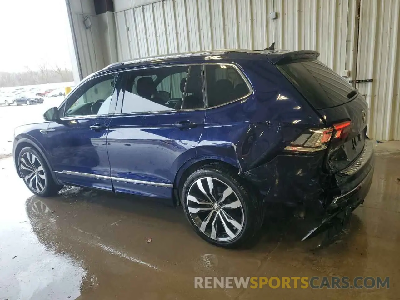 2 Photograph of a damaged car 3VV4B7AX1MM031584 VOLKSWAGEN TIGUAN 2021