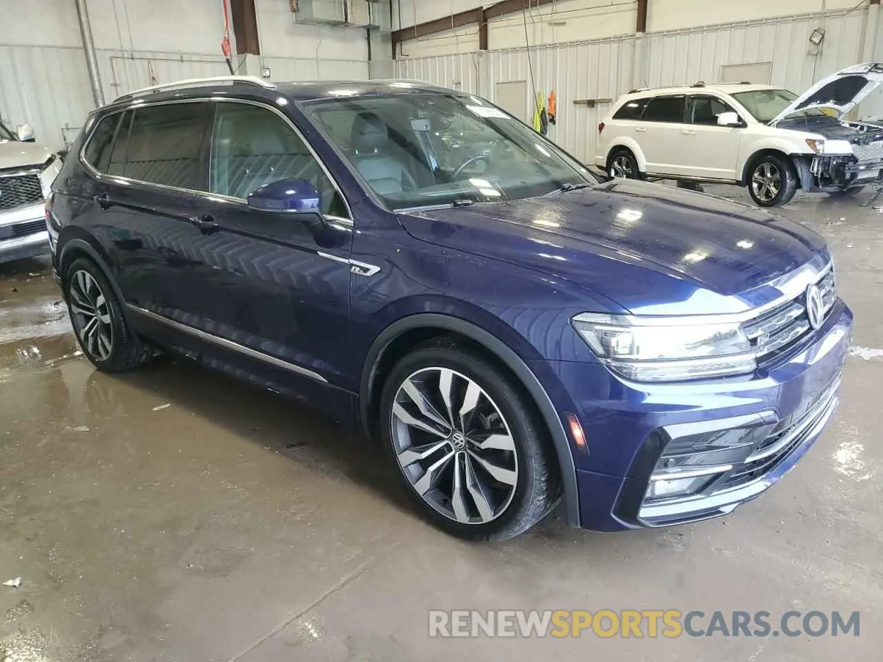 4 Photograph of a damaged car 3VV4B7AX1MM031584 VOLKSWAGEN TIGUAN 2021