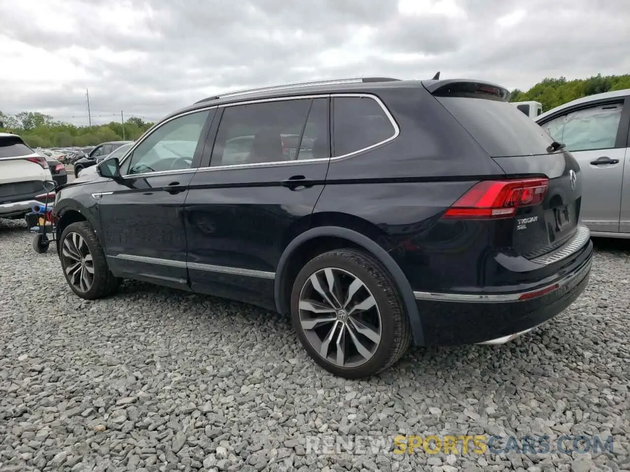2 Photograph of a damaged car 3VV4B7AX2MM129930 VOLKSWAGEN TIGUAN 2021
