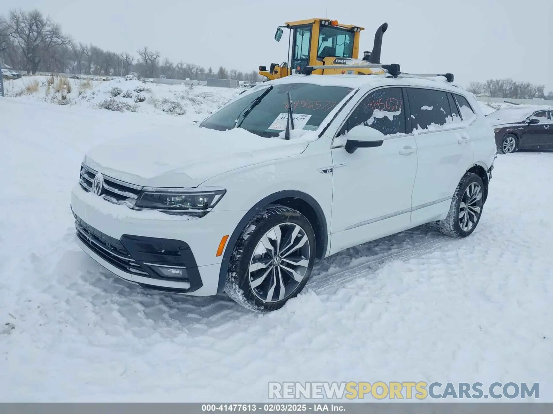 2 Photograph of a damaged car 3VV4B7AX3MM153105 VOLKSWAGEN TIGUAN 2021