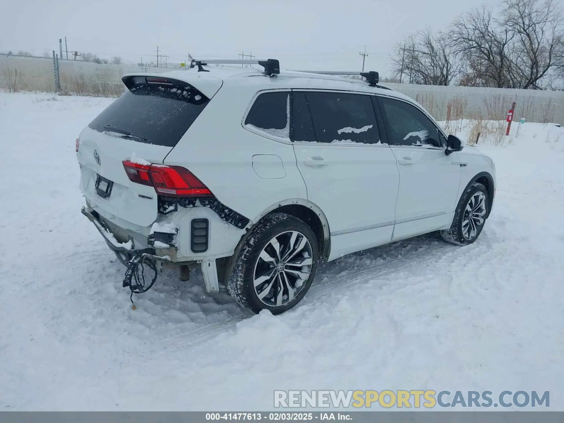 4 Photograph of a damaged car 3VV4B7AX3MM153105 VOLKSWAGEN TIGUAN 2021