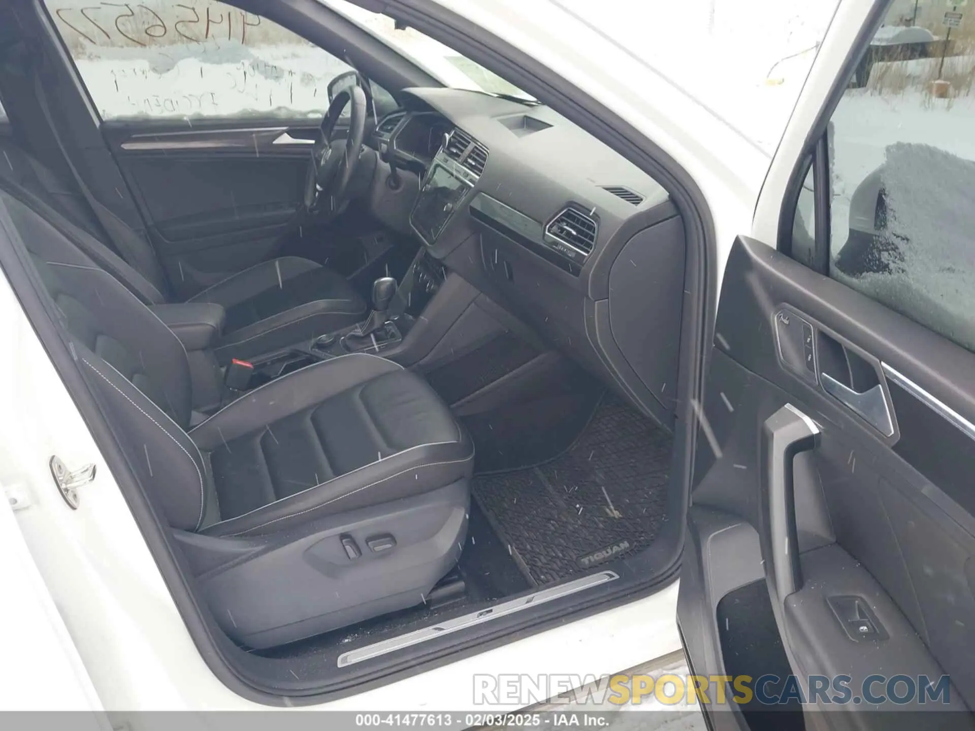 5 Photograph of a damaged car 3VV4B7AX3MM153105 VOLKSWAGEN TIGUAN 2021