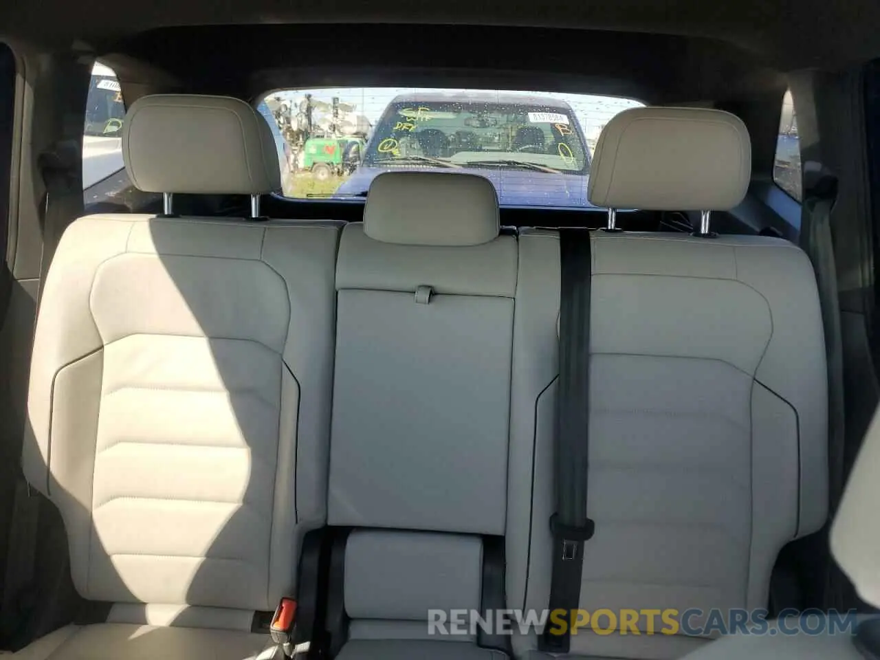 10 Photograph of a damaged car 3VV4B7AX7MM121323 VOLKSWAGEN TIGUAN 2021