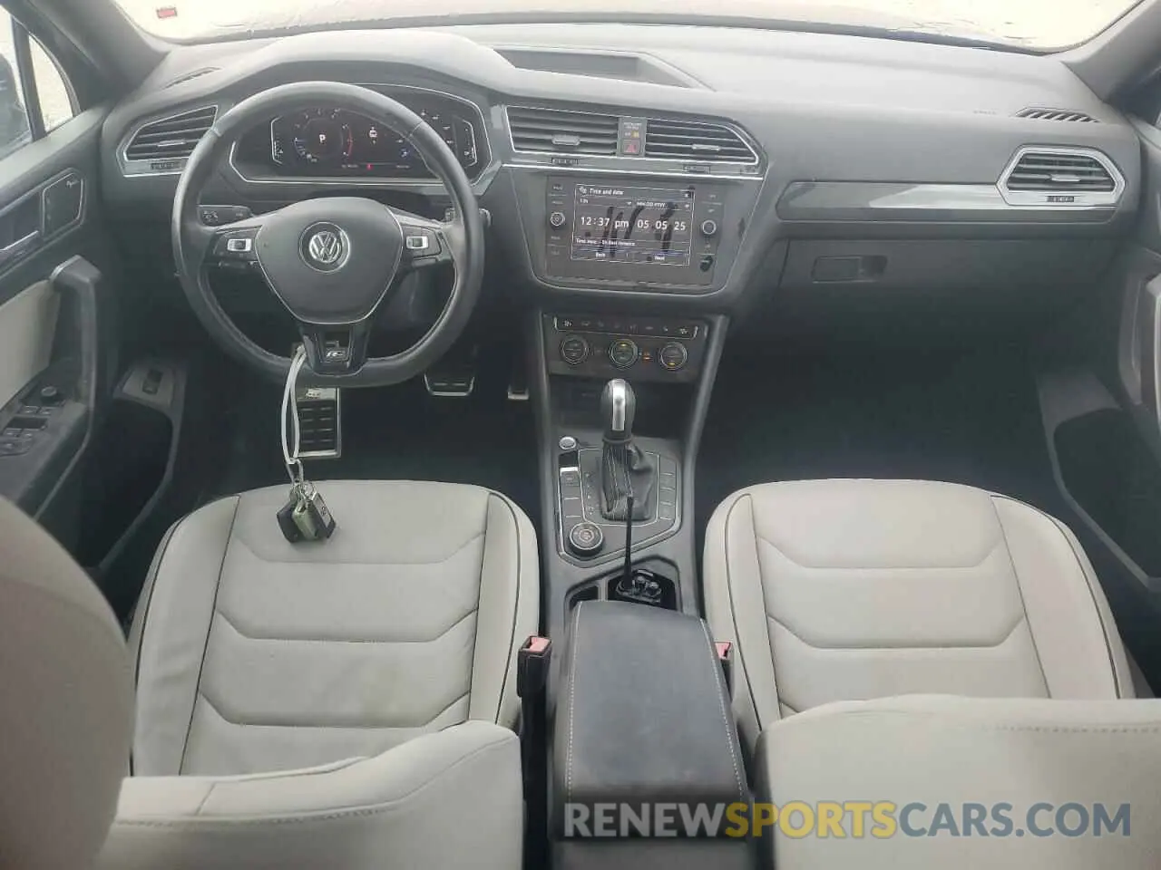 8 Photograph of a damaged car 3VV4B7AX7MM121323 VOLKSWAGEN TIGUAN 2021