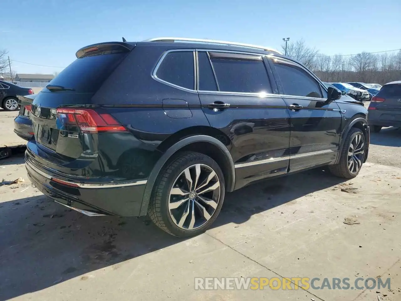 3 Photograph of a damaged car 3VV4B7AX9MM062274 VOLKSWAGEN TIGUAN 2021