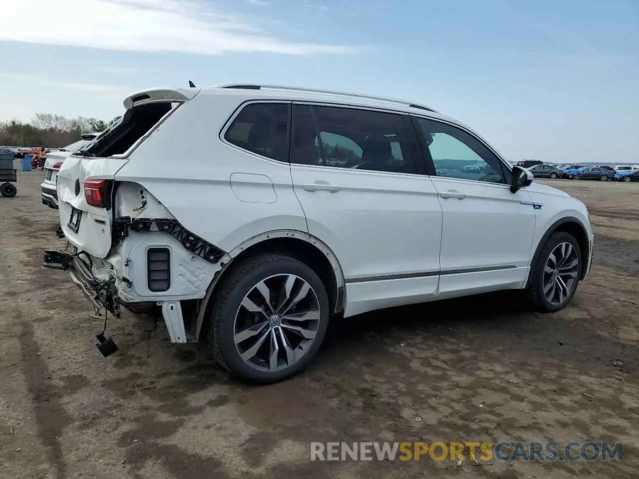 3 Photograph of a damaged car 3VV4B7AX9MM065403 VOLKSWAGEN TIGUAN 2021