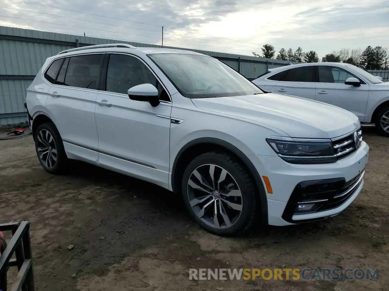 4 Photograph of a damaged car 3VV4B7AX9MM065403 VOLKSWAGEN TIGUAN 2021