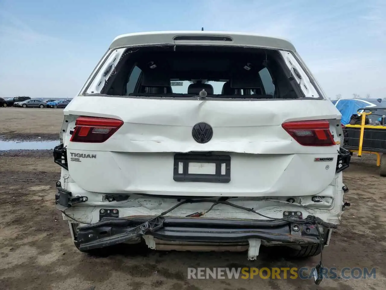 6 Photograph of a damaged car 3VV4B7AX9MM065403 VOLKSWAGEN TIGUAN 2021