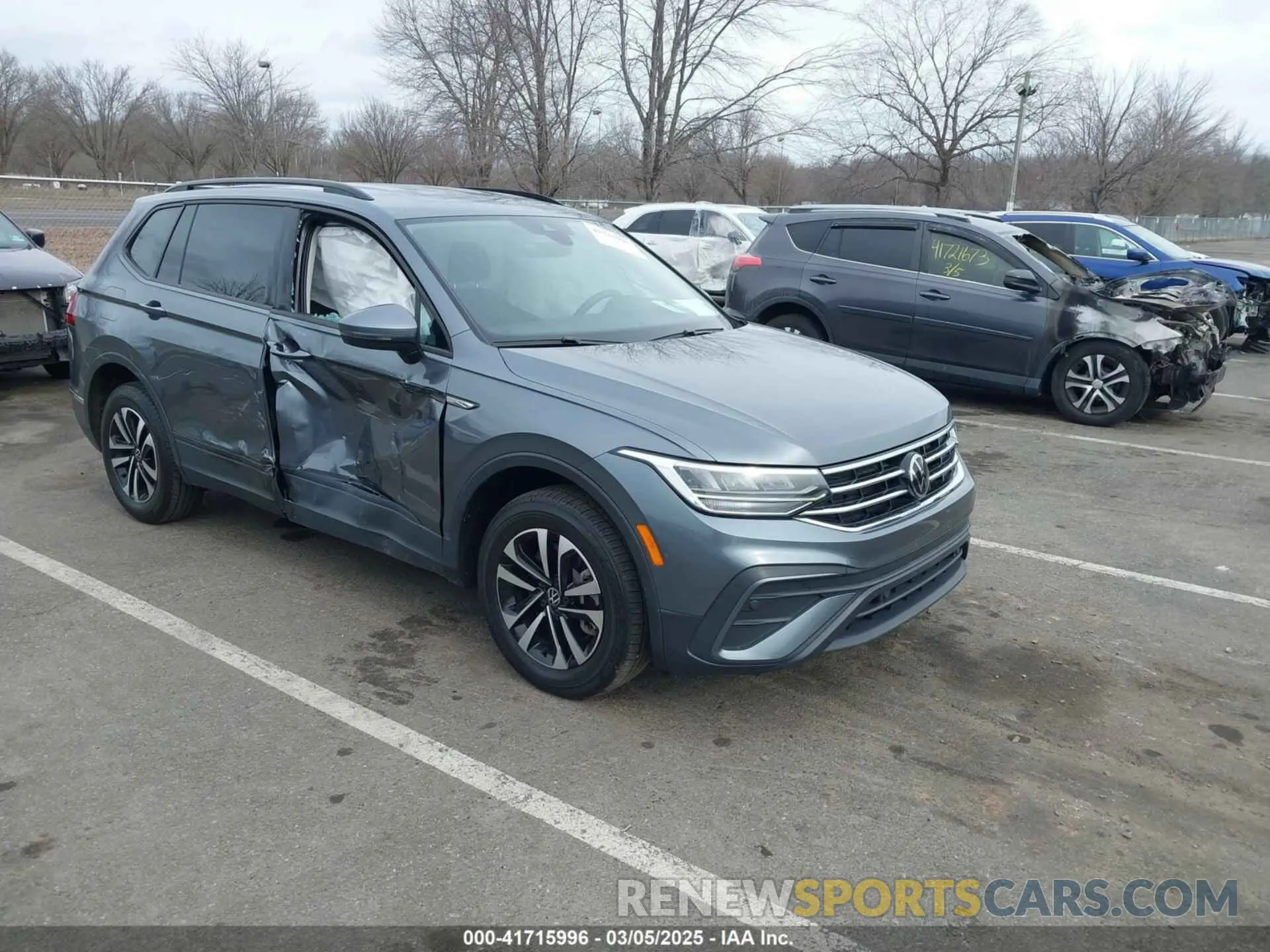 1 Photograph of a damaged car 3VV0B7AX1NM042942 VOLKSWAGEN TIGUAN 2022