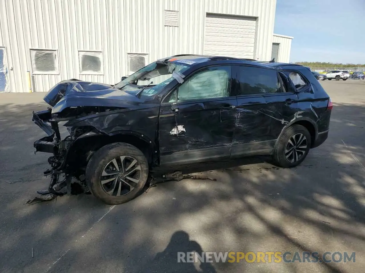 1 Photograph of a damaged car 3VV0B7AX1NM071101 VOLKSWAGEN TIGUAN 2022