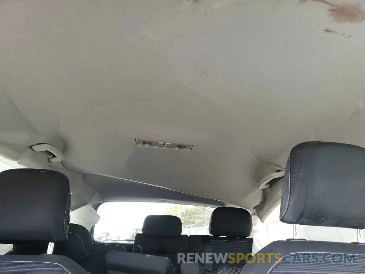 10 Photograph of a damaged car 3VV0B7AX1NM071101 VOLKSWAGEN TIGUAN 2022