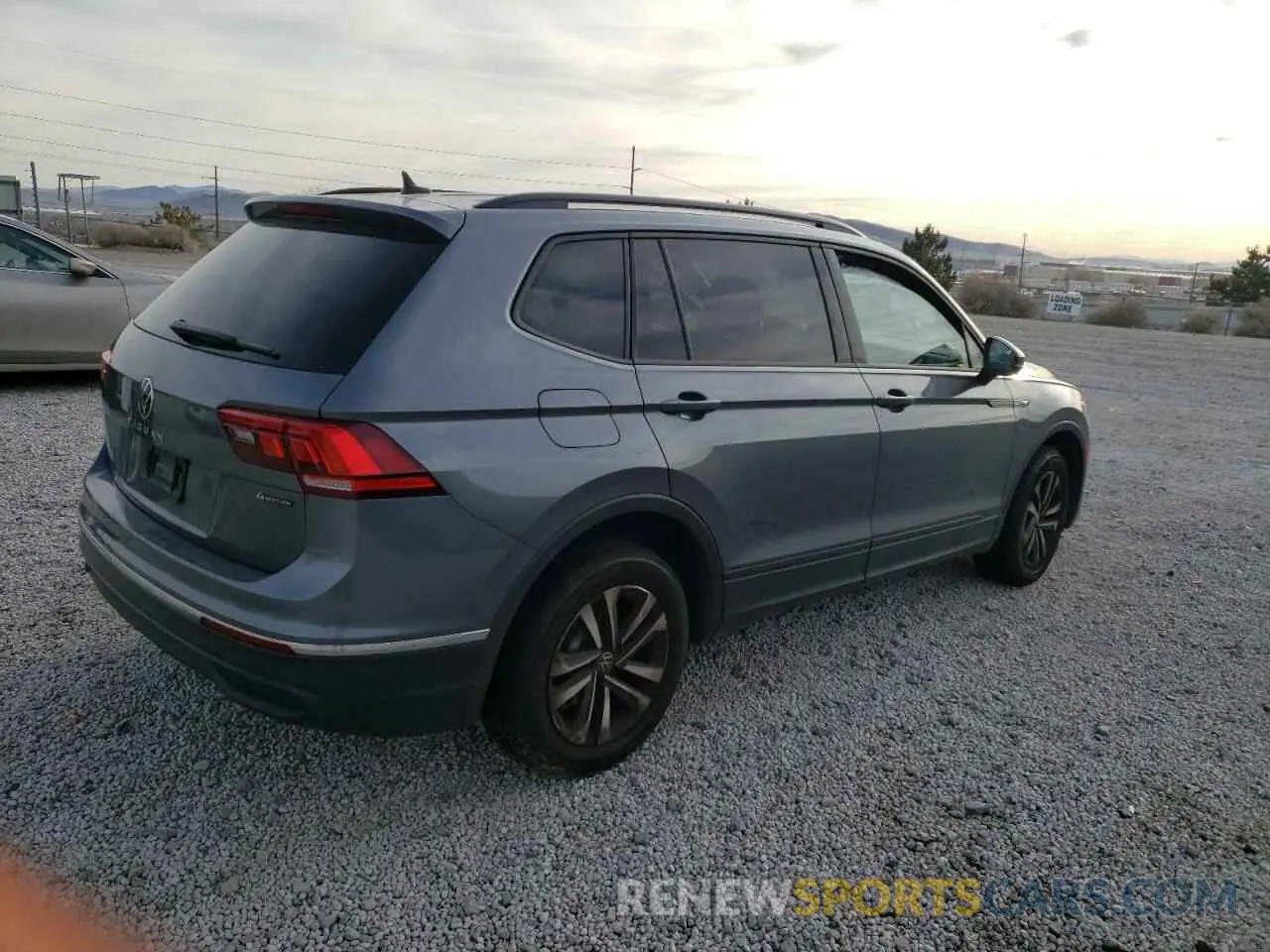 3 Photograph of a damaged car 3VV0B7AX2NM038768 VOLKSWAGEN TIGUAN 2022