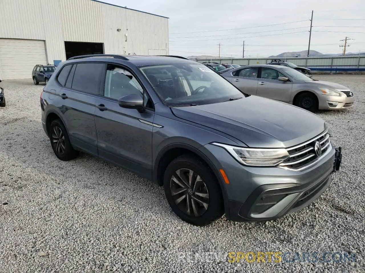 4 Photograph of a damaged car 3VV0B7AX2NM038768 VOLKSWAGEN TIGUAN 2022