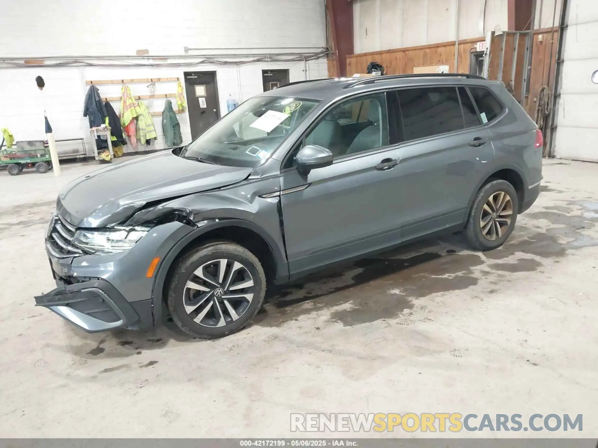 2 Photograph of a damaged car 3VV0B7AX2NM042934 VOLKSWAGEN TIGUAN 2022