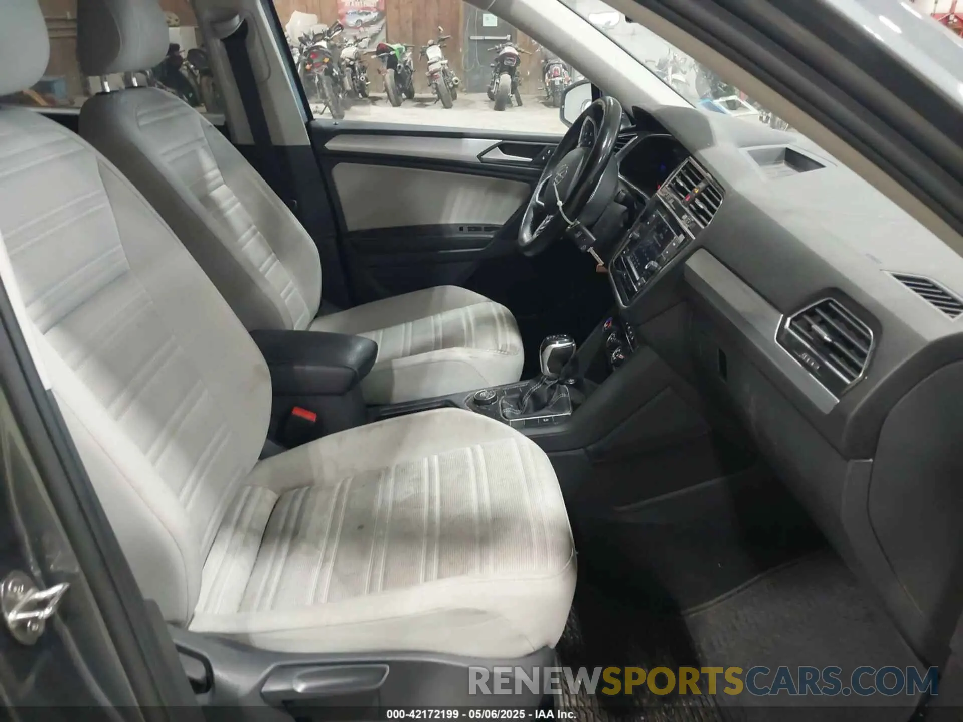 5 Photograph of a damaged car 3VV0B7AX2NM042934 VOLKSWAGEN TIGUAN 2022