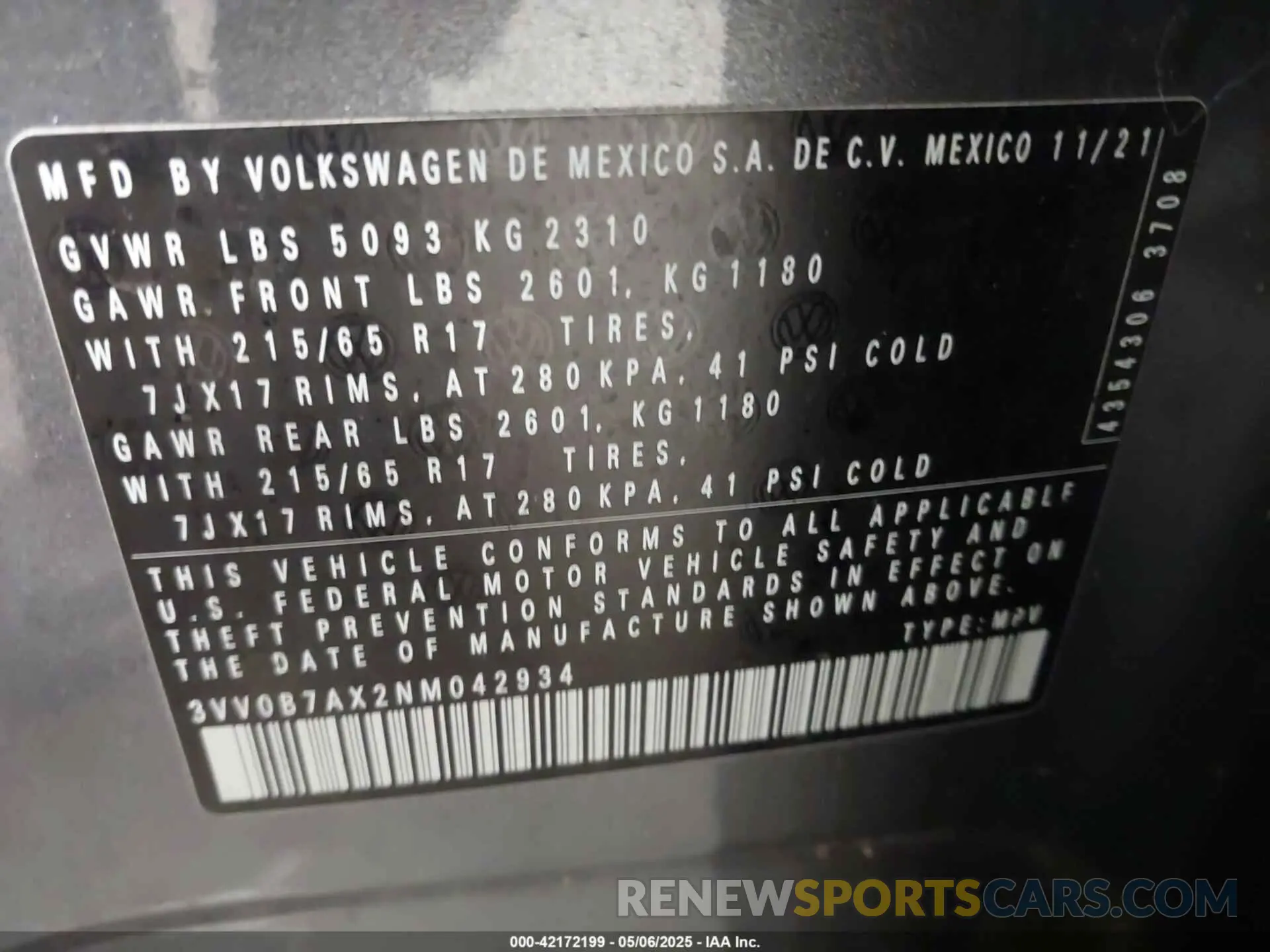 9 Photograph of a damaged car 3VV0B7AX2NM042934 VOLKSWAGEN TIGUAN 2022