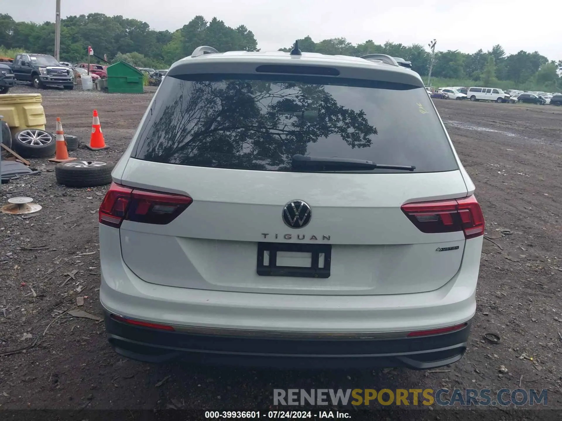 16 Photograph of a damaged car 3VV0B7AX2NM080597 VOLKSWAGEN TIGUAN 2022