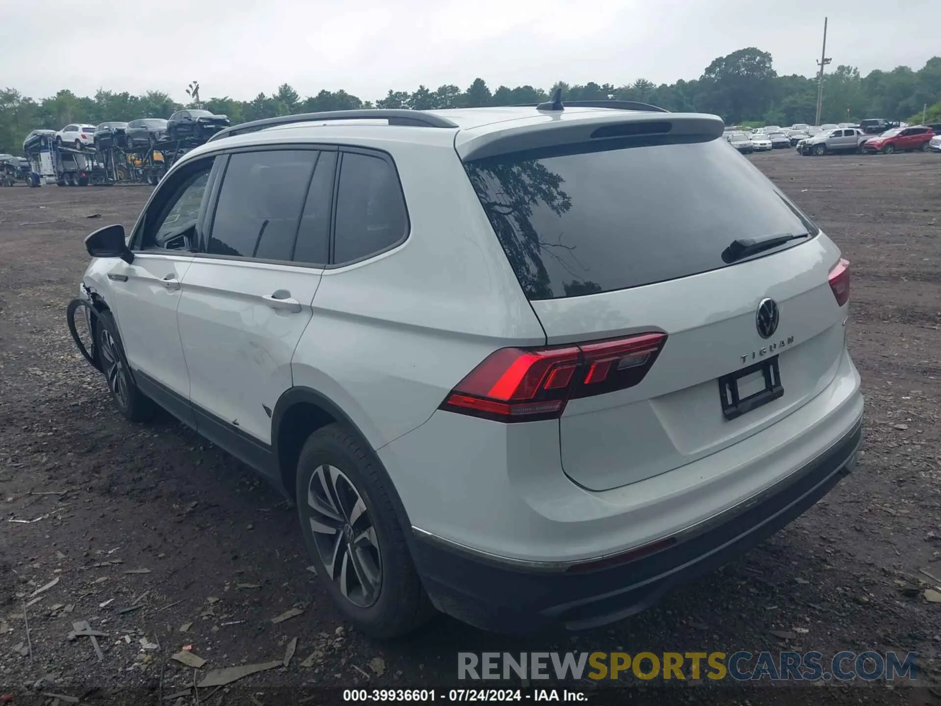 3 Photograph of a damaged car 3VV0B7AX2NM080597 VOLKSWAGEN TIGUAN 2022
