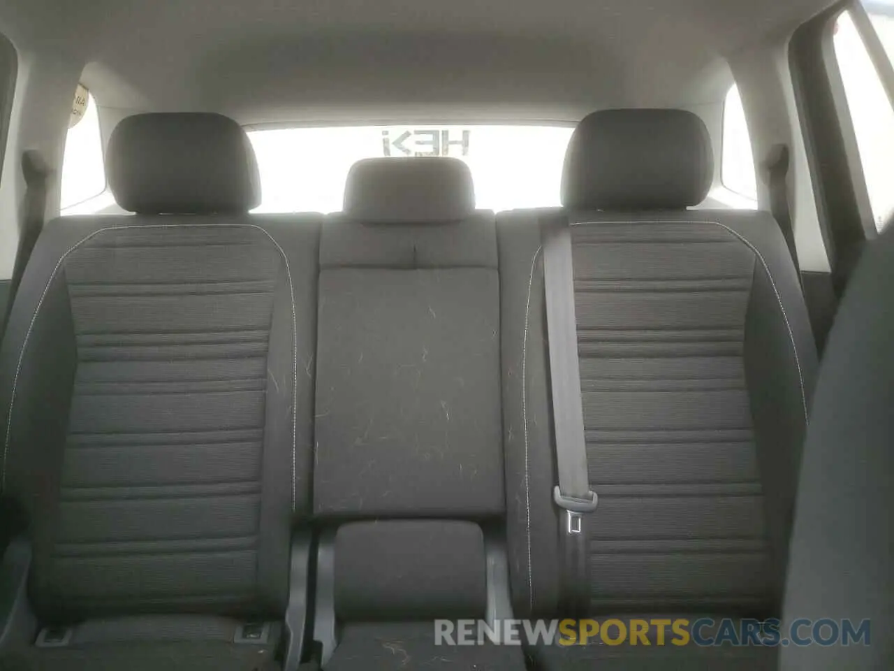 10 Photograph of a damaged car 3VV0B7AX3NM076297 VOLKSWAGEN TIGUAN 2022