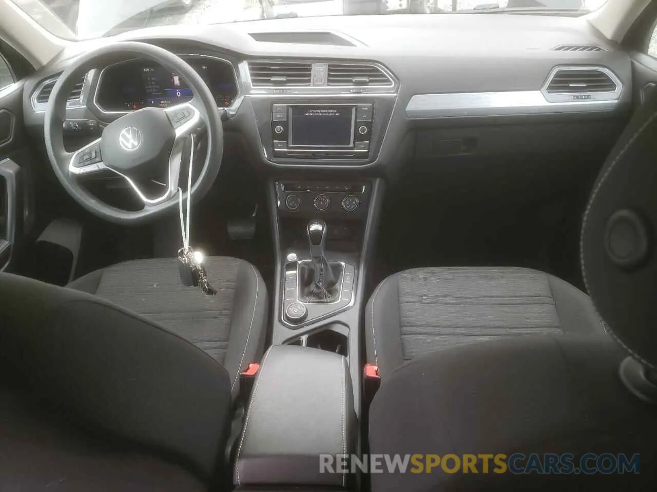 8 Photograph of a damaged car 3VV0B7AX3NM076297 VOLKSWAGEN TIGUAN 2022