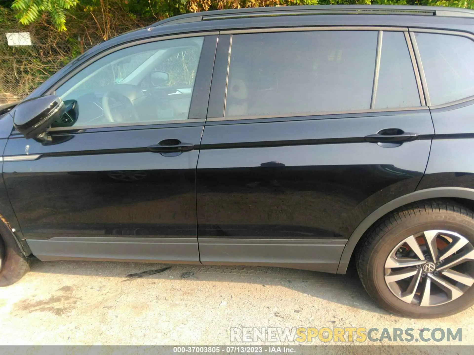 15 Photograph of a damaged car 3VV0B7AX7NM108555 VOLKSWAGEN TIGUAN 2022