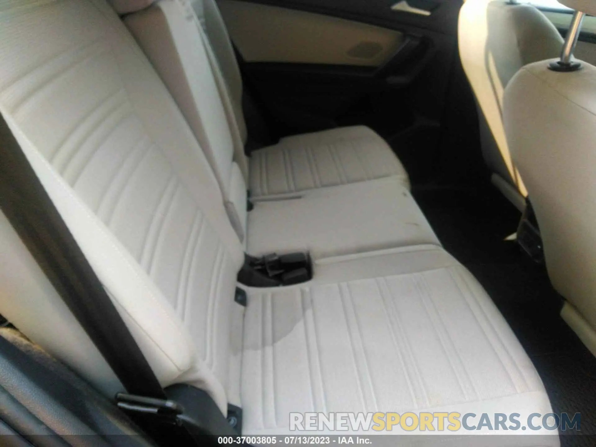 8 Photograph of a damaged car 3VV0B7AX7NM108555 VOLKSWAGEN TIGUAN 2022