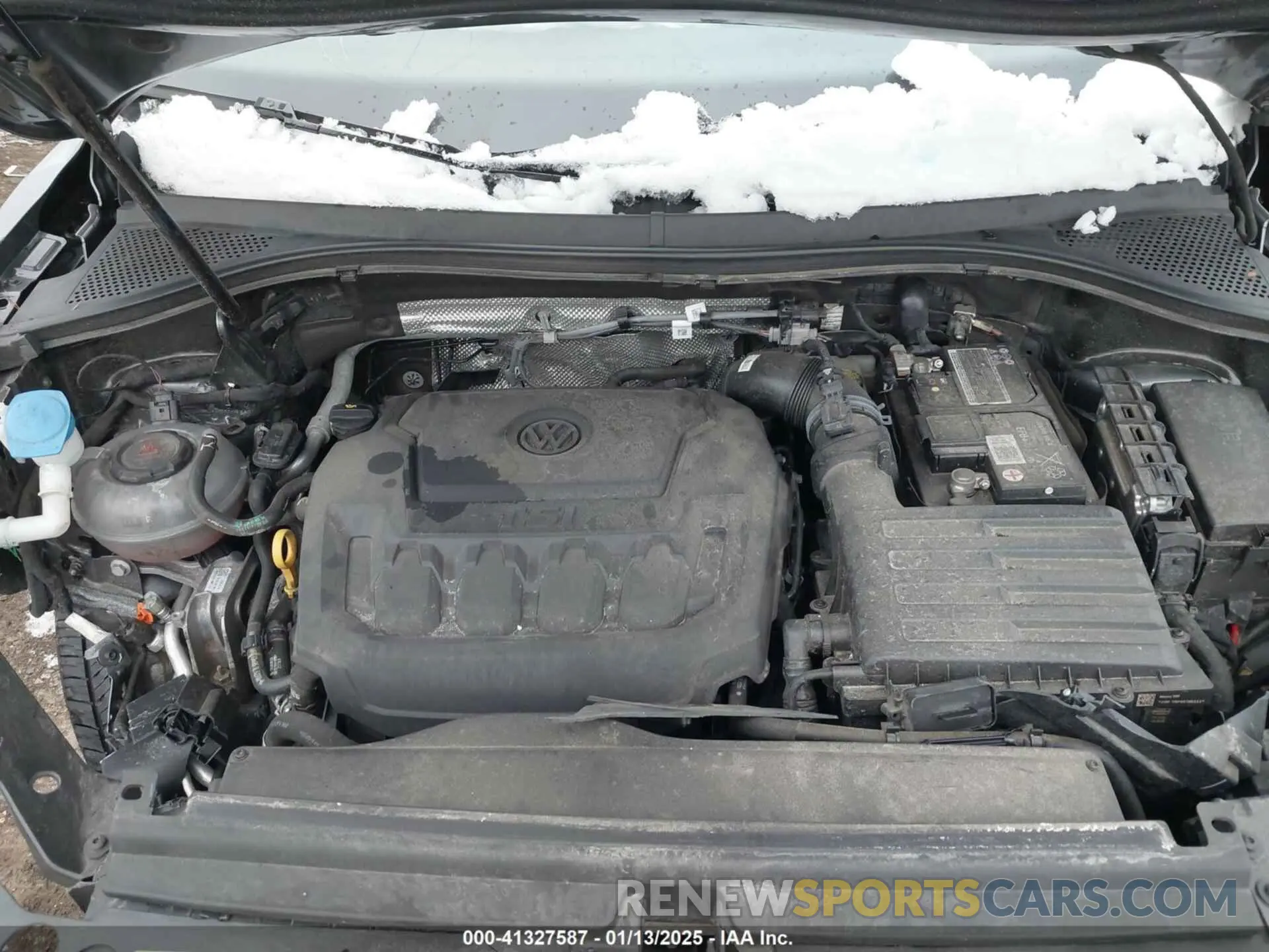 10 Photograph of a damaged car 3VV0B7AX9NM032305 VOLKSWAGEN TIGUAN 2022