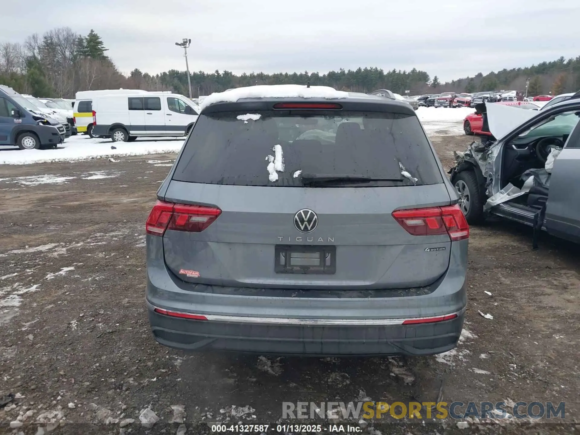 16 Photograph of a damaged car 3VV0B7AX9NM032305 VOLKSWAGEN TIGUAN 2022