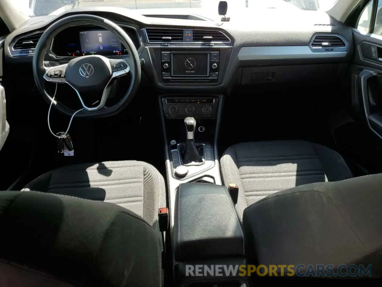 8 Photograph of a damaged car 3VV0B7AXXNM045175 VOLKSWAGEN TIGUAN 2022