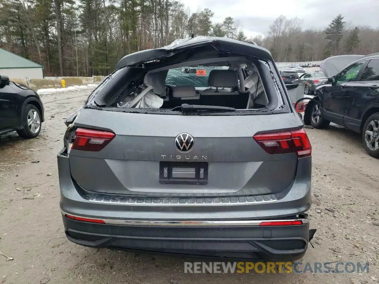 6 Photograph of a damaged car 3VV1B7AX0NM131082 VOLKSWAGEN TIGUAN 2022