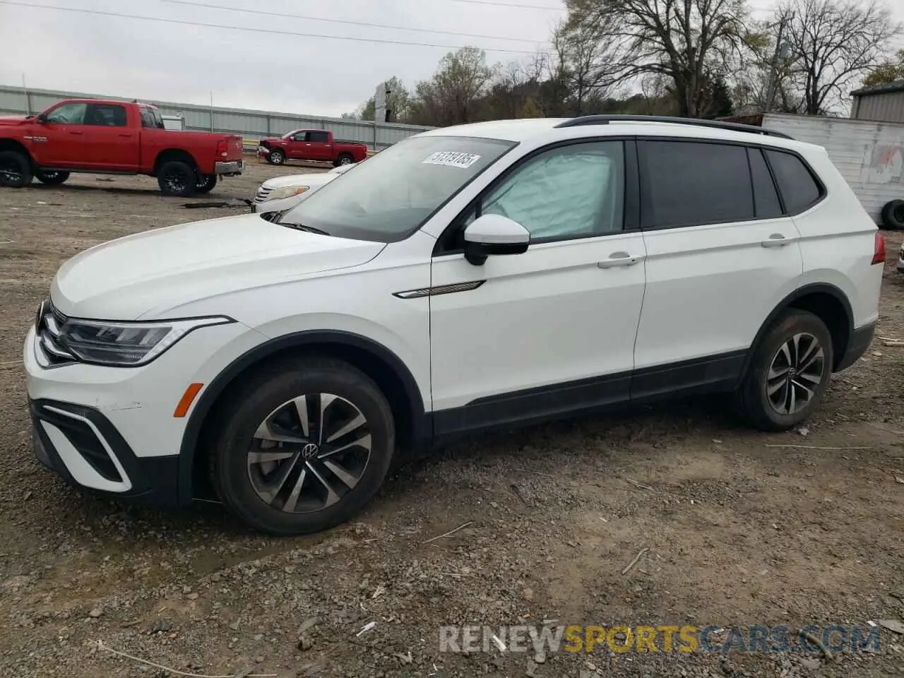 1 Photograph of a damaged car 3VV1B7AX7NM003261 VOLKSWAGEN TIGUAN 2022