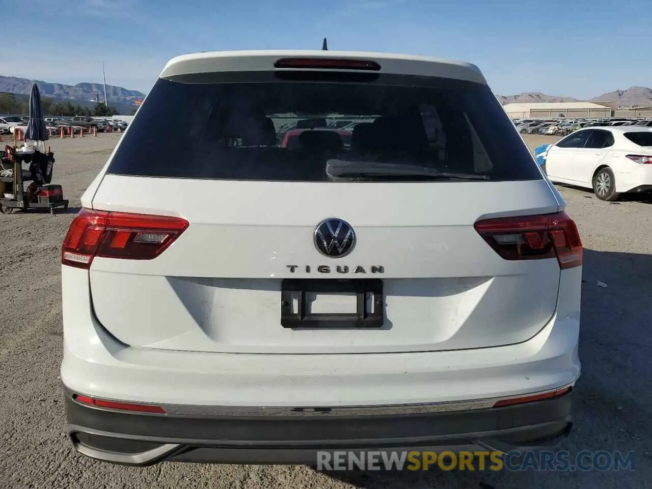 6 Photograph of a damaged car 3VV1B7AX7NM029309 VOLKSWAGEN TIGUAN 2022