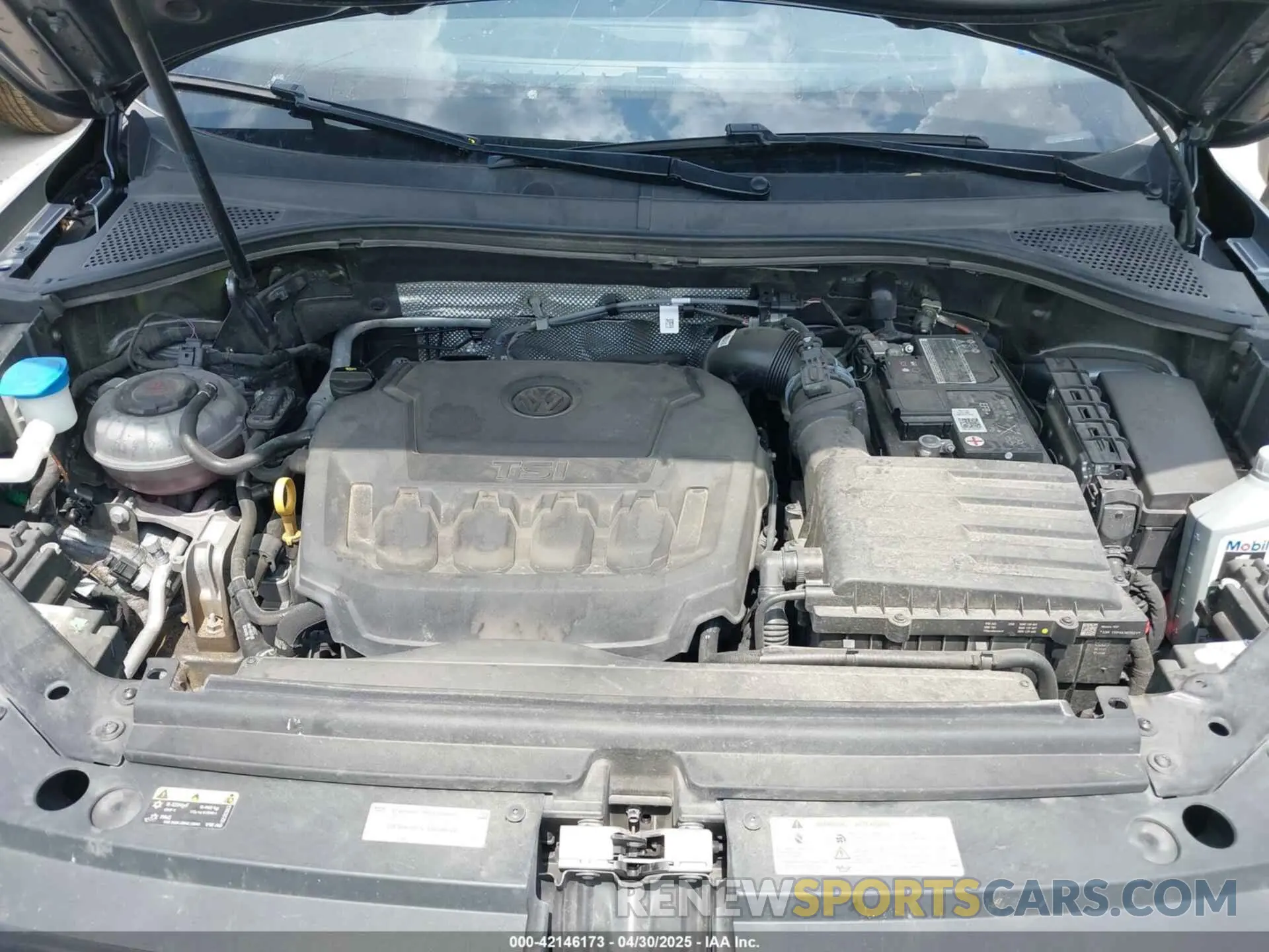 10 Photograph of a damaged car 3VV1B7AX7NM051259 VOLKSWAGEN TIGUAN 2022